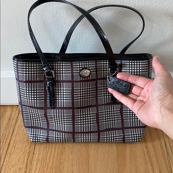 Handbag - Picture 2 of 5